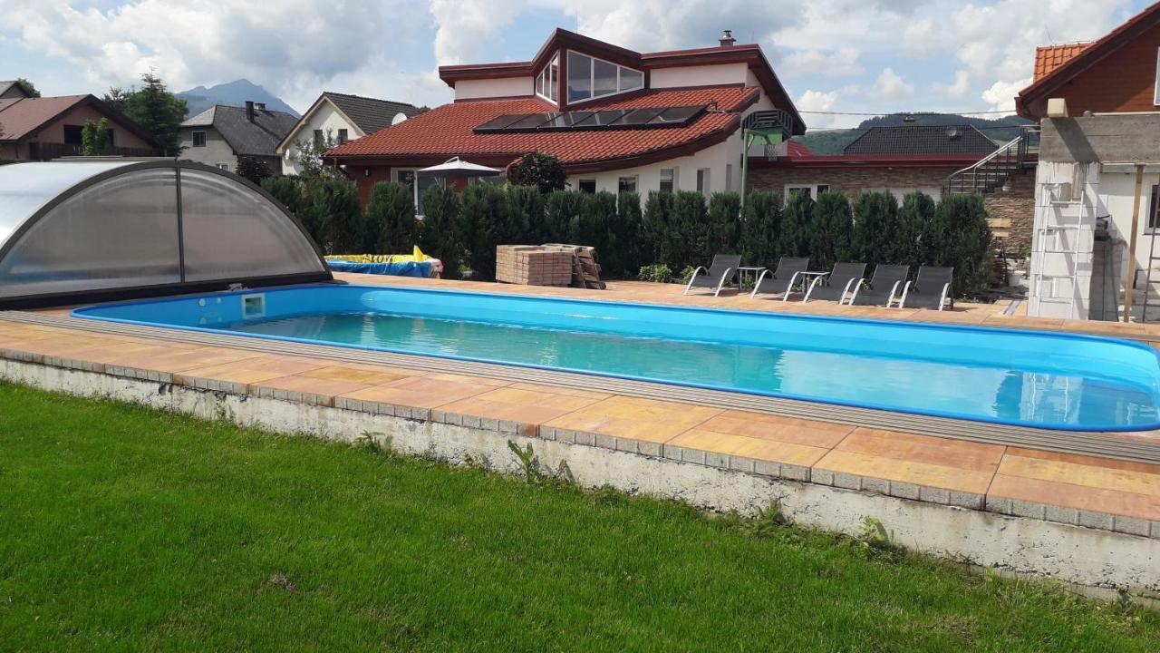 Penzion Mirabel Hotell Bešeňová Exteriör bild