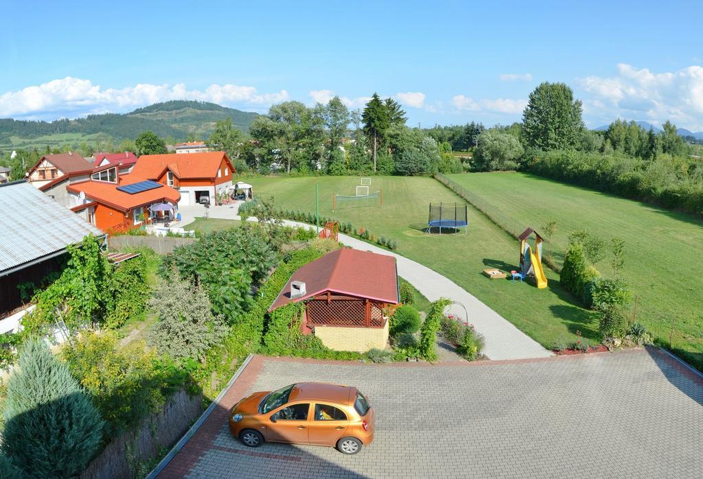 Penzion Mirabel Hotell Bešeňová Exteriör bild